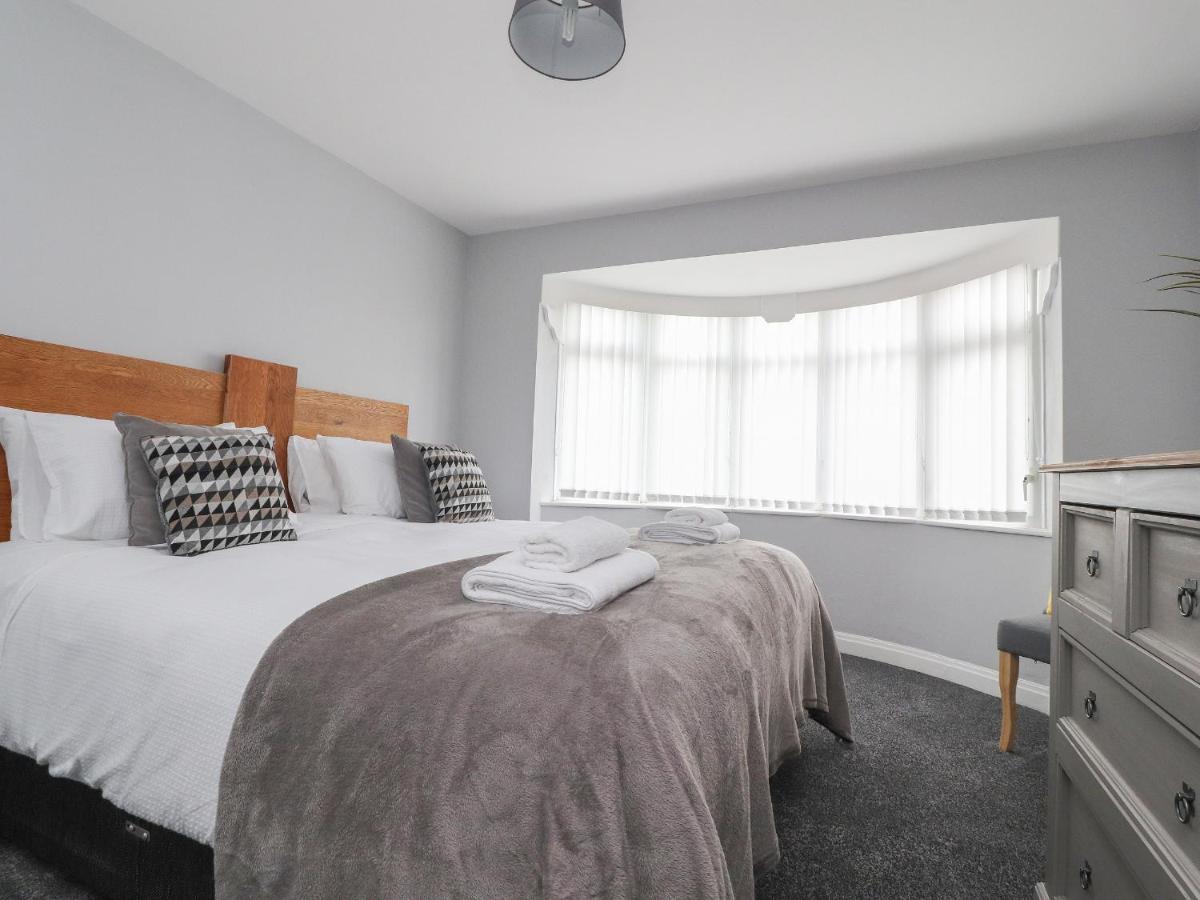 23 Ryden Avenue Villa Cleveleys Exterior photo